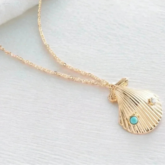 Shell Pendant Necklace 18k Gold Howlite Stones - Picture 3 of 9
